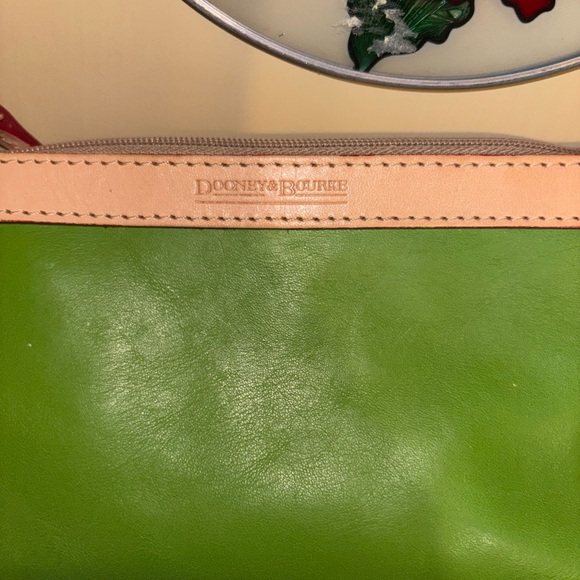 Dooney & Bourke Vibrant Green Pouch - Makeup bag